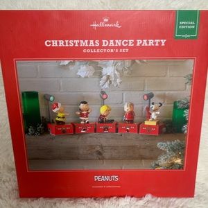 Hallmark Peanuts Christmas Dance Party collector's set